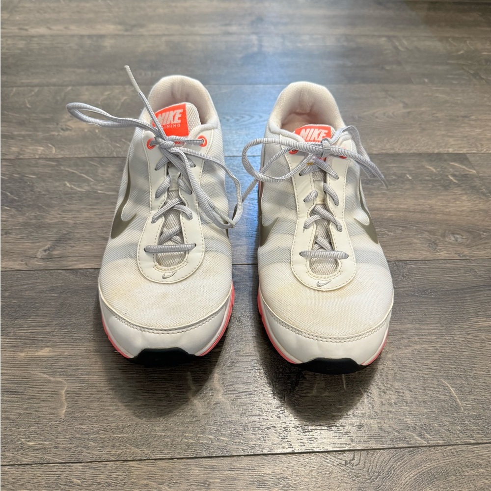 Women's Nike Air Training Total Core TR Sneakers SZ 8.5